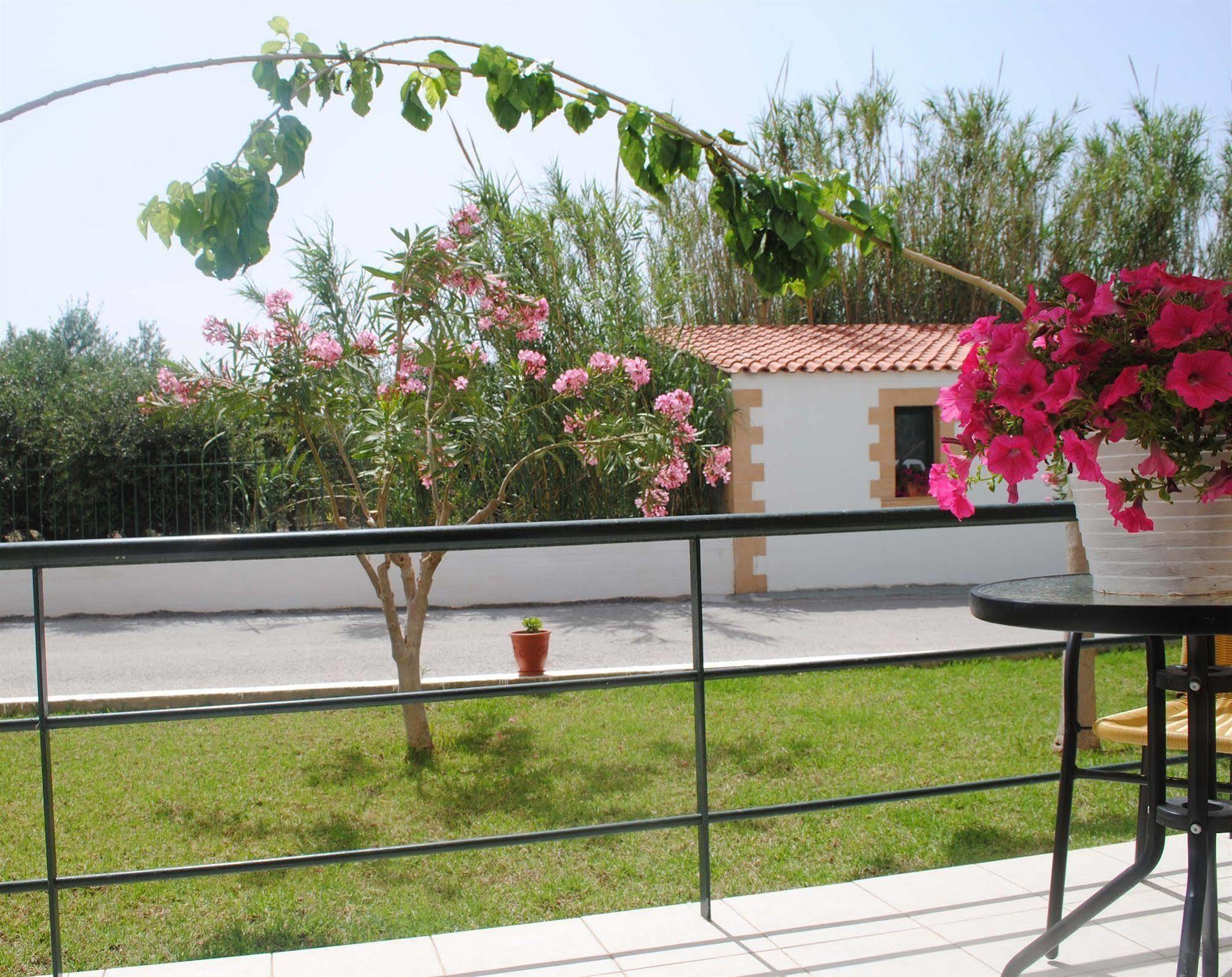 Aparthotel Mediterranean &